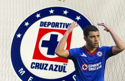 Erik Lira y logo de Cruz Azul/Foto Gambetita.