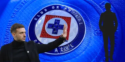 Escudo en jersey. Foto: Tienda Cruz Azul