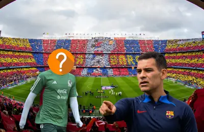 Estadio del Barcelona y Rafael Márquez señalando a un jugador de México/ Foto SPORT.
