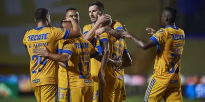 Ex jugador de Tigres metió un golazo de tiro libre