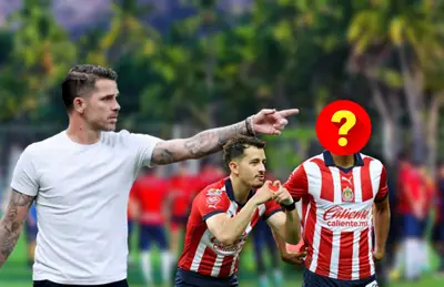 Fernando Gago, Alan Mozo y jugador con el rostro tapado/ Foto Rebaño Pasión.