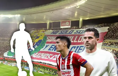 Fernando Gago, Jesús Orozco y silueta de futbolista/ Foto Chivas.