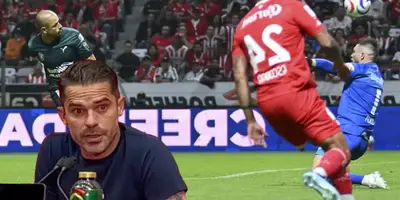 Fernando Gago junto al Toluca vs Chivas / FOTO X