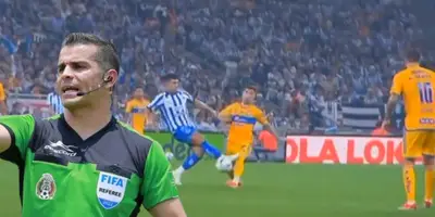 Fernando Hernández junto al Rayados vs Tigres / FOTO Soy Fútbol