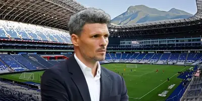 Fernando Ortiz y al fondo el Gigante de Acero / Foto Mexsport