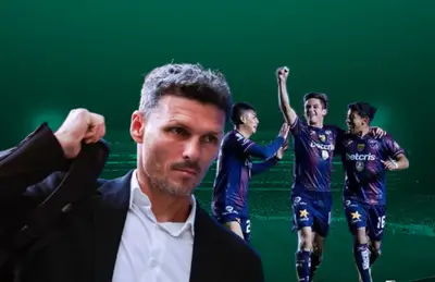 Fernando Ortiz y jugadores del Atlante/Foto Santos Laguna.