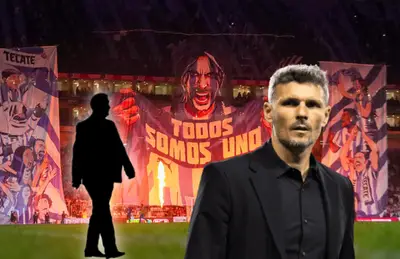 Fernando Ortiz y silueta de entrenador/ Foto Rayados.