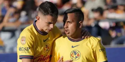 Fidalgo y Sánchez en partido. Foto: Bolavip