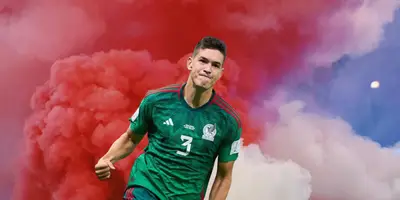Fondo de Chivas con Montes al frente