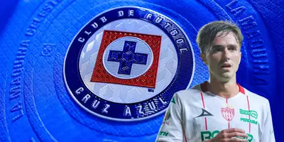 Fondo tomado de Cruz Azul con Palevecino al frente