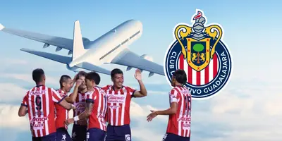 Futbolistas de Chivas junto a avión / FOTO SPORTING NEWS