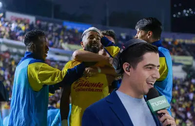 Futbolistas del América y Andrés Vaca/Foto 'X'.