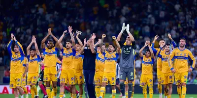 Futbolistas festejando Clásico Regio. Foto: Tigres