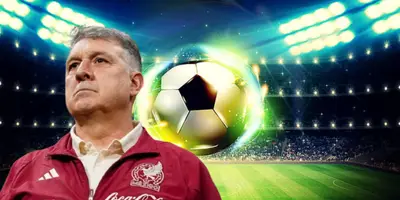 Gerardo Martino junto a balón de fútbol / FOTO DIARIO OLÉ