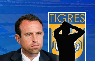 Gerardo Torrado y silueta de futbolista/ Foto Zooph.