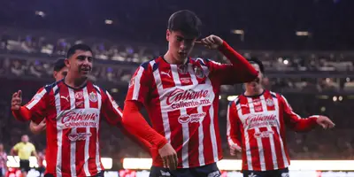 González celebrando. Foto: Chivas