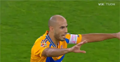 Guido Pizarro celebrando el 1-3. Captura de TUDN