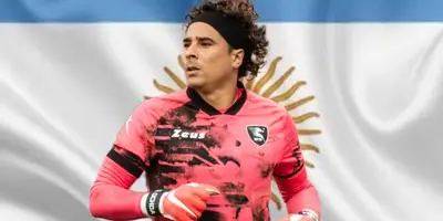 Guillermo Ochoa ha sido objeto de críticas tras sus contantes errores tanto en la Selección Mexicana como en la Salernitana