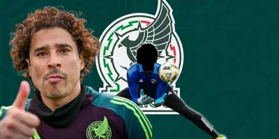 Guillermo Ochoa junto a portero incógnito / FOTO FÚTBOL TOTAL