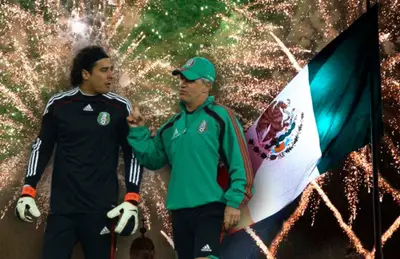Guillermo Ochoa y Javier Aguirre/Foto Escapadasmx.