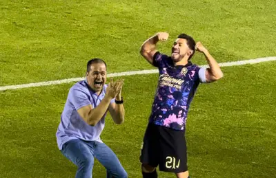 Henry Martín y André Jardine celebrando/ Foto 'Luis Ernesto'.