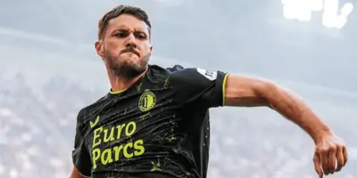 Hoy se jugó la reanudación del encuentro entre Ajax y Feyenoord.