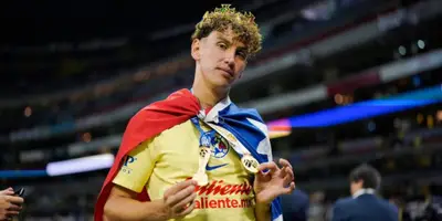 Igor celebrando título. Foto: Imago7