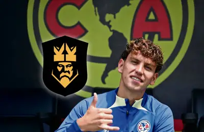 Igor Lichnovsky saludando y logo de la Kings League/Foto El Universal.