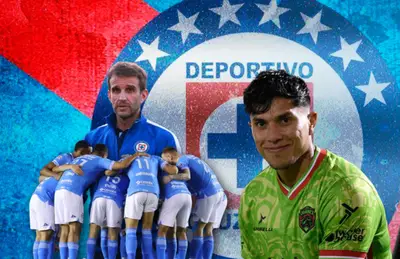 Iván Alonso, jugadores de Cruz Azul abrazados y Carlos Salcedo/ Foto W Deportes.