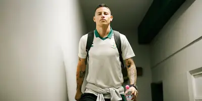 James en llegada a partido. Foto: Club León