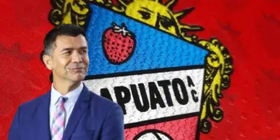 Jared Borgetti junto al Club Irapuato / FOTO LA OPINIÓN