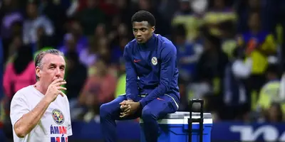 Javairo en partido. Foto: Récord