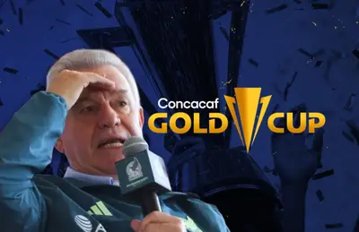 Javier Aguirre con manos en la cabeza/Foto Gold Cup.