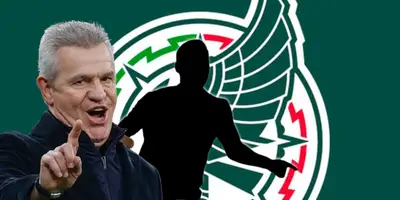 Javier Aguirre junto a futbolista incógnito / FOTO MARCA