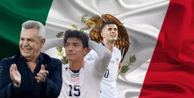 Javier Aguirre junto a jugadores de Estados Unidos / FOTO BOLAVIP