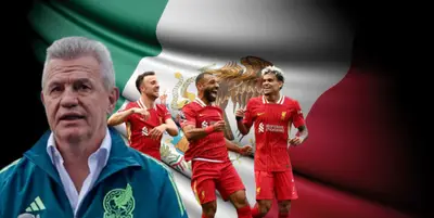 Javier Aguirre junto a jugadores del Liverpool FC / FOTO EL SIGLO DE DURANGO