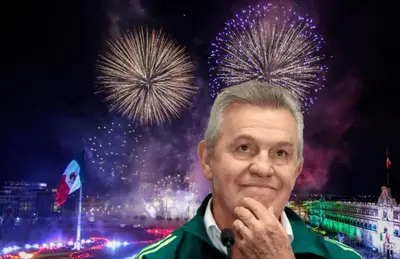 Javier Aguirre pensativo y fuegos artificiales/Foto TV Azteca.