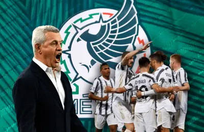 Javier Aguirre y jugadores de Juventus celebrando/ Foto Mi Selección.