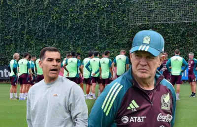 Javier Aguirre y Rafael Márquez con la boca abierta/ Foto Mi Selección.