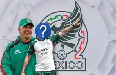 Javier Aguirre y técnico oculto/ Foto Cadena Noticias.