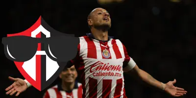 Javier Hernández en la celebración de su gol. Foto; TUDN.