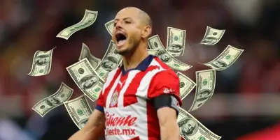 Javier Hernández reclamando en un partido del Rebaño / FOTO EPA