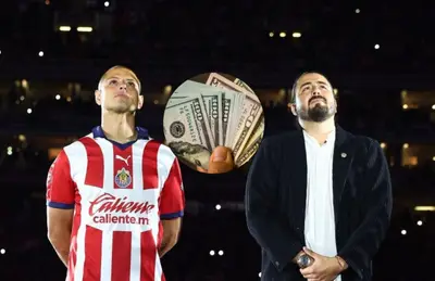 Javier Hernández y Amaury Vergara/Foto Getty Images.