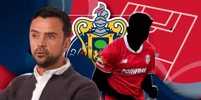 Javier Mier junto a futbolista incógnito del Toluca / FOTO ESTO