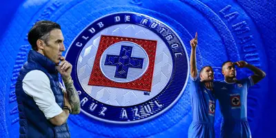 Jersey de Cruz Azul de fondo, tomado de Tienda Cruz Azul, con Vicente, Ditta y Rivero