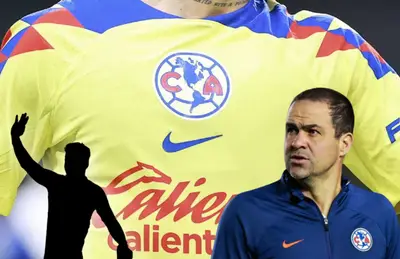 Jersey del América de fondo, André Jardine pensativo y silueta de jugador/Foto Club América.