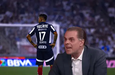 Jesús Manuel Corona de espaldas y Christian Martinoli enfadado/ Foto Rayados.