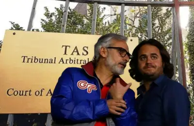 Jesús Martínez y su hijo/Foto Voces Críticas.