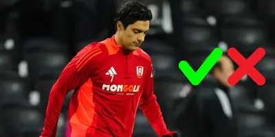 Jiménez en calentamiento vs Man U. Foto: Fulham