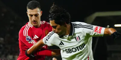 Jiménez vs Manchester United. Foto: Fulham